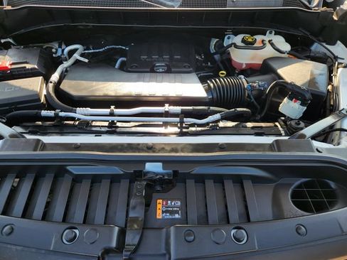 Certified 2022 Chevrolet Silverado 1500 Custom RWD image 31