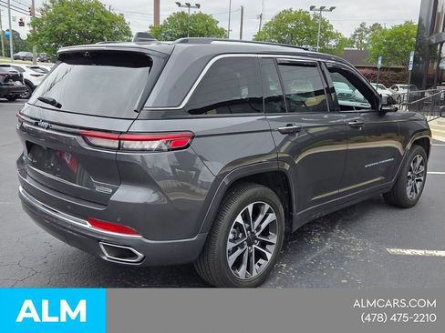 Used 2023 Jeep Grand Cherokee Overland w/ Luxury Tech Group IV AWD/4WD image 16