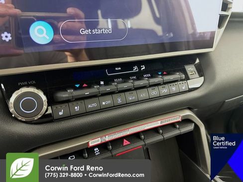 Used 2025 Toyota Sequoia Limited AWD/4WD image 20