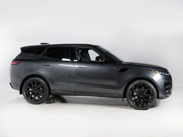 New 2026 Land Rover Range Rover Sport SE AWD/4WD image 28