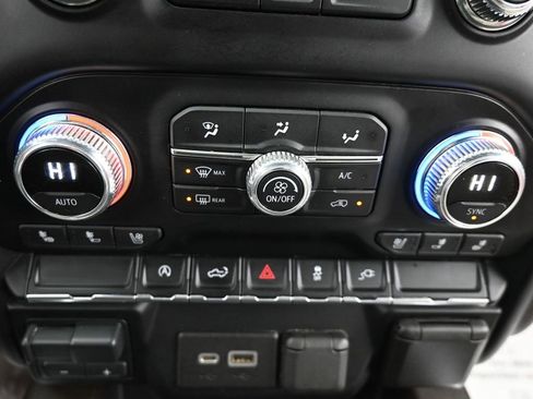 Used 2021 GMC Sierra 1500 SLT w/ SLT Convenience Package image 25