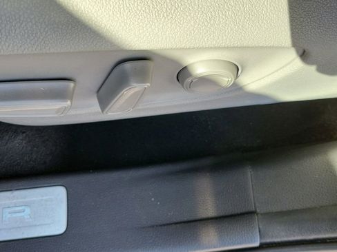 Used 2022 Toyota Highlander Limited image 19