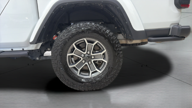 Used 2024 Jeep Gladiator Mojave AWD/4WD image 29