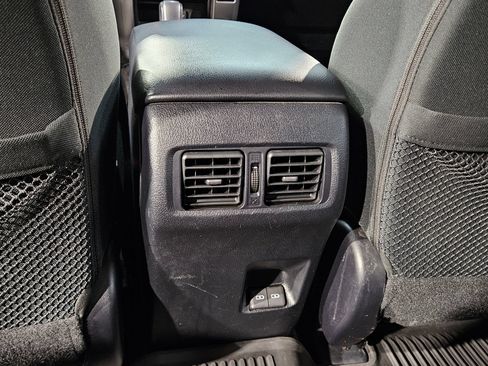 Used 2023 Toyota 4Runner SR5 AWD/4WD image 36