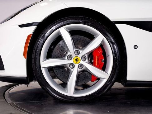 Used 2022 Ferrari Portofino M image 17