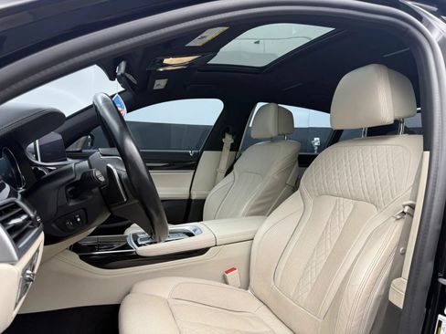 Used 2019 BMW 750i xDrive w/ Executive Package AWD/4WD image 13