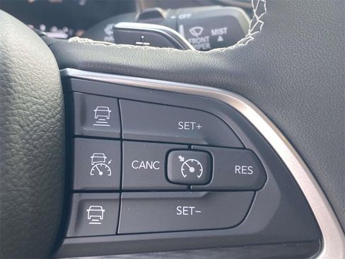 New 2025 Jeep Grand Cherokee Altitude image 53