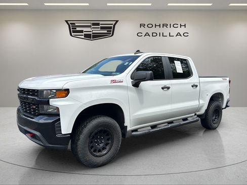 Used 2019 Chevrolet Silverado 1500 Custom Trail Boss w/ Custom Convenience Package AWD/4WD image 1