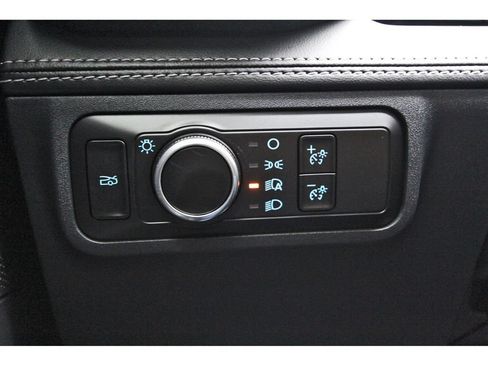 Used 2025 Ford Mustang Premium RWD image 22