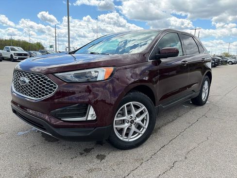 Used 2024 Ford Edge SEL w/ Convenience Package AWD/4WD image 3