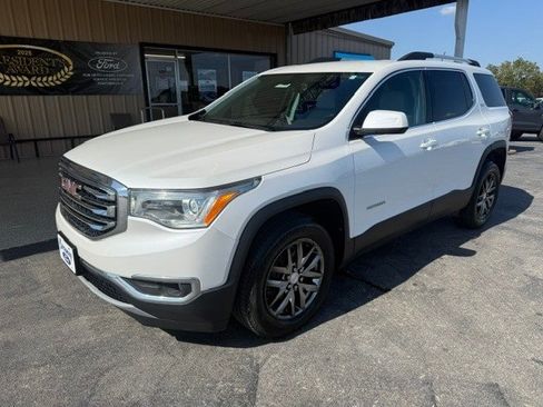 Used 2017 GMC Acadia SLT FWD image 2