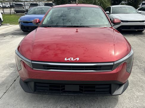 New 2026 Kia K4 LXS FWD image 2