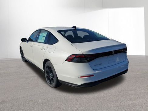 New 2025 Honda Accord SE image 14