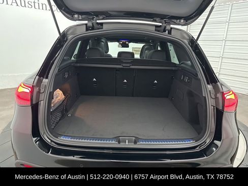 Used 2026 Mercedes-Benz GLC 300 4MATIC image 25