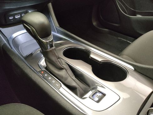 Used 2023 Chevrolet Malibu LT FWD image 26