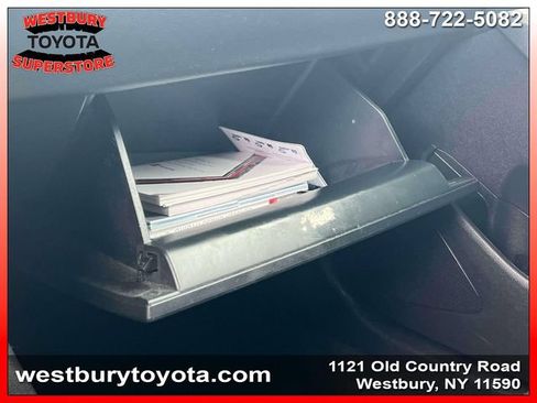 Used 2023 Toyota Corolla Cross AWD Hybrid image 30