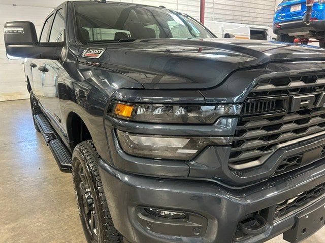 Certified 2025 RAM 2500 Big Horn AWD/4WD image 3