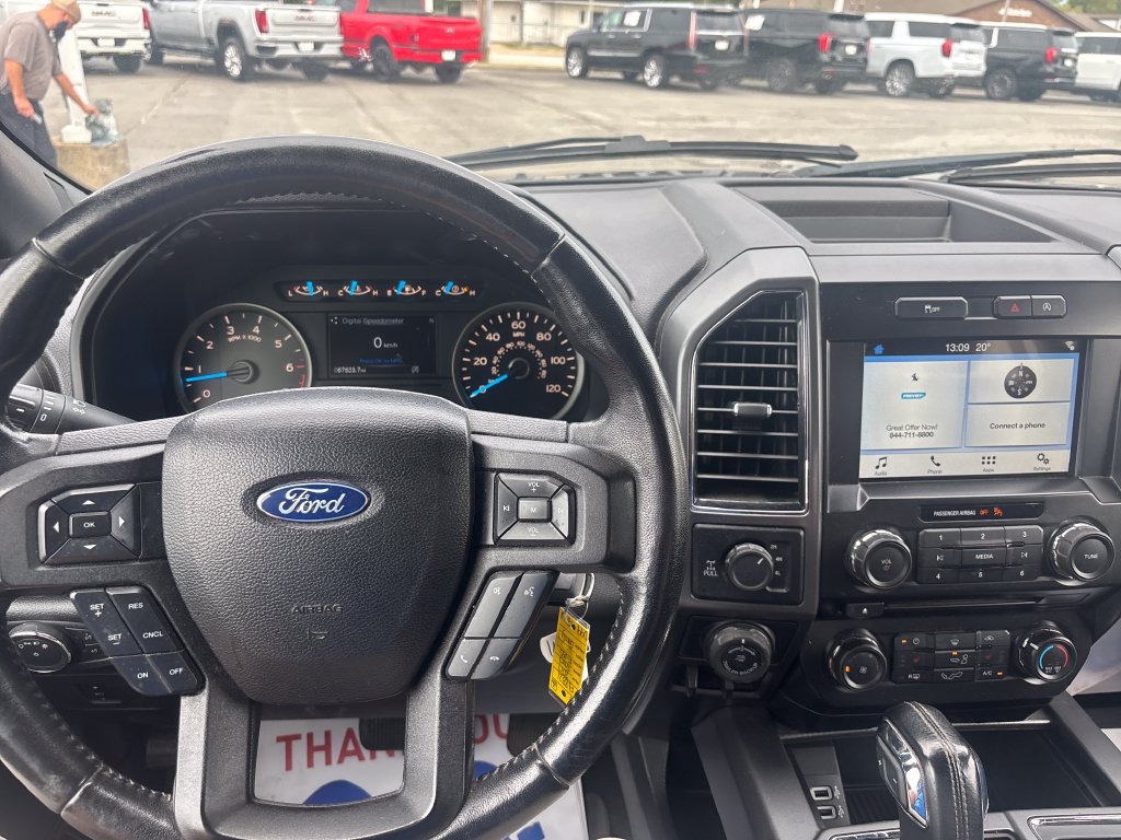 Used 2017 Ford F150 XLT w/ Equipment Group 302A Luxury AWD/4WD image 17