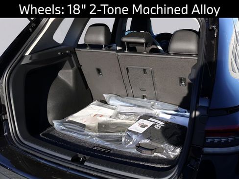 Certified 2025 Volkswagen Taos SE AWD/4WD image 20