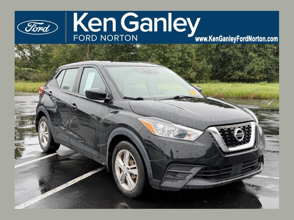 Used 2020 Nissan Kicks S FWD image 1