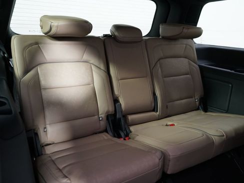 New 2026 Lincoln Navigator Black Label AWD/4WD image 19