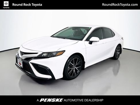 Certified 2024 Toyota Camry SE FWD image 1