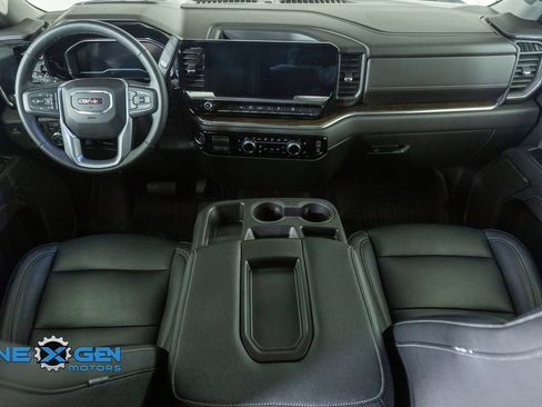Used 2023 GMC Sierra 1500 SLE AWD/4WD image 29