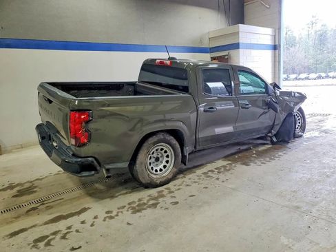 Used 2024 Chevrolet Colorado W/T image 3
