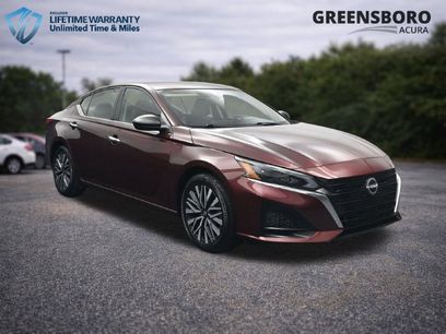 Used 2025 Nissan Altima 2.5 SV