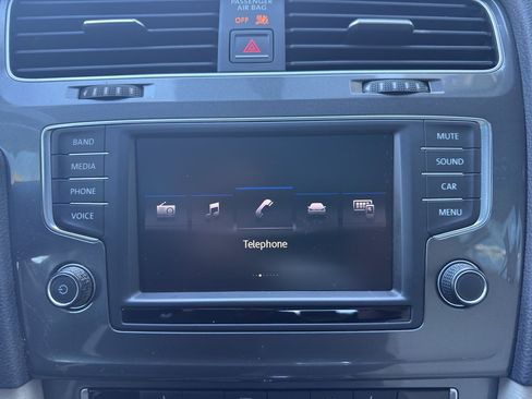 Used 2017 Volkswagen Golf Alltrack SEL image 20