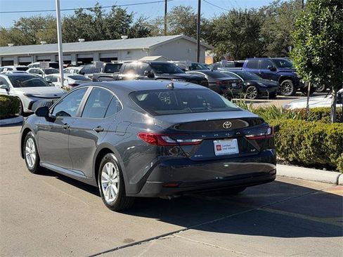 Certified 2025 Toyota Camry LE image 5