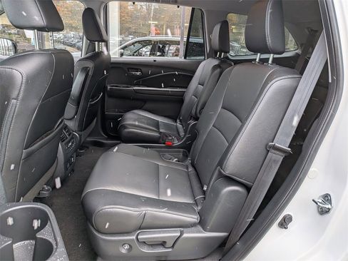 Used 2022 Honda Pilot Touring image 27