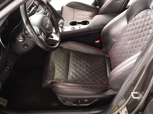 Used 2022 Genesis G70 3.3T RWD image 10