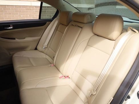 Used 2010 Hyundai Genesis 4.6 image 16