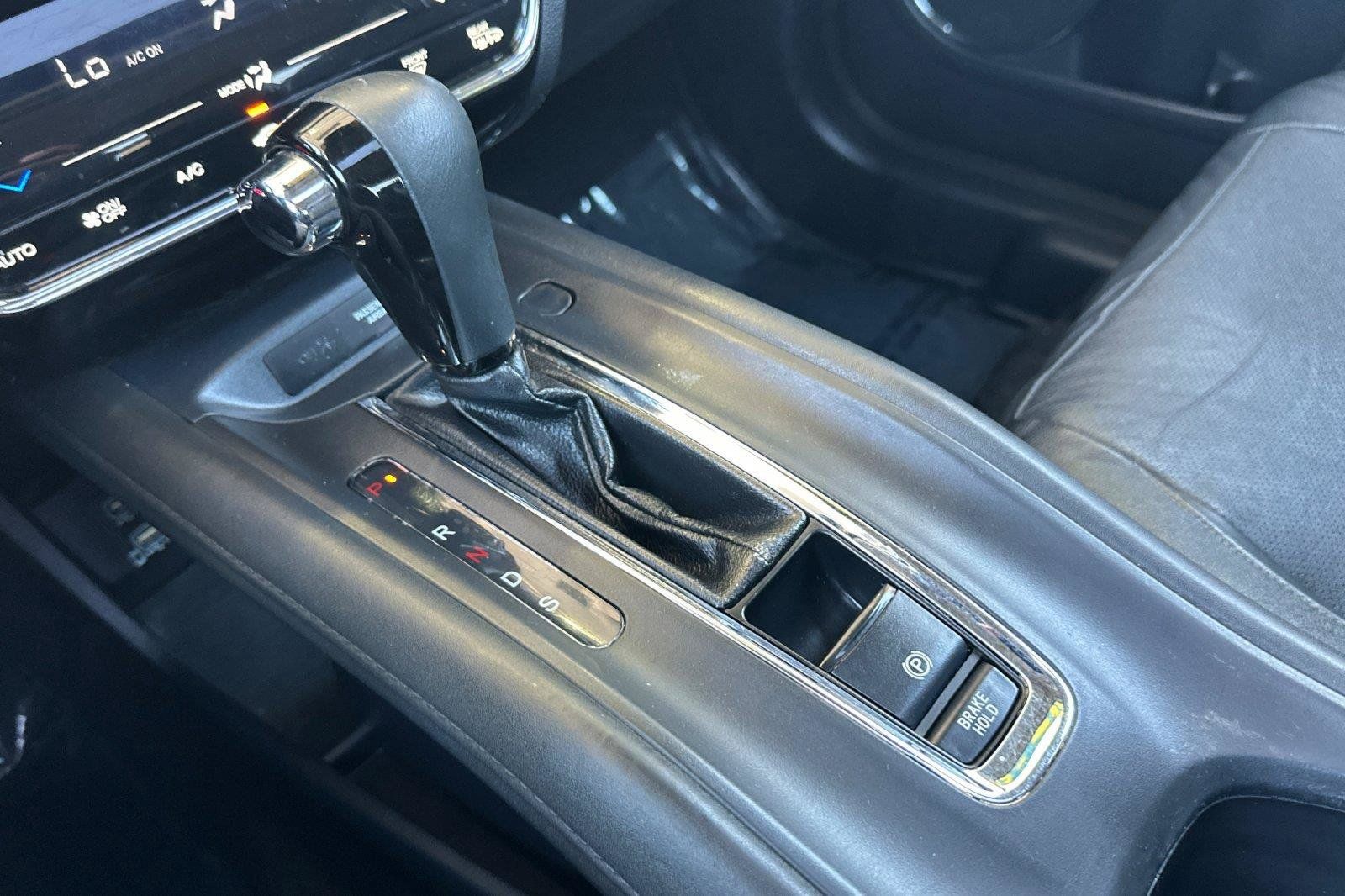 Used 2019 Honda HR-V Touring image 21