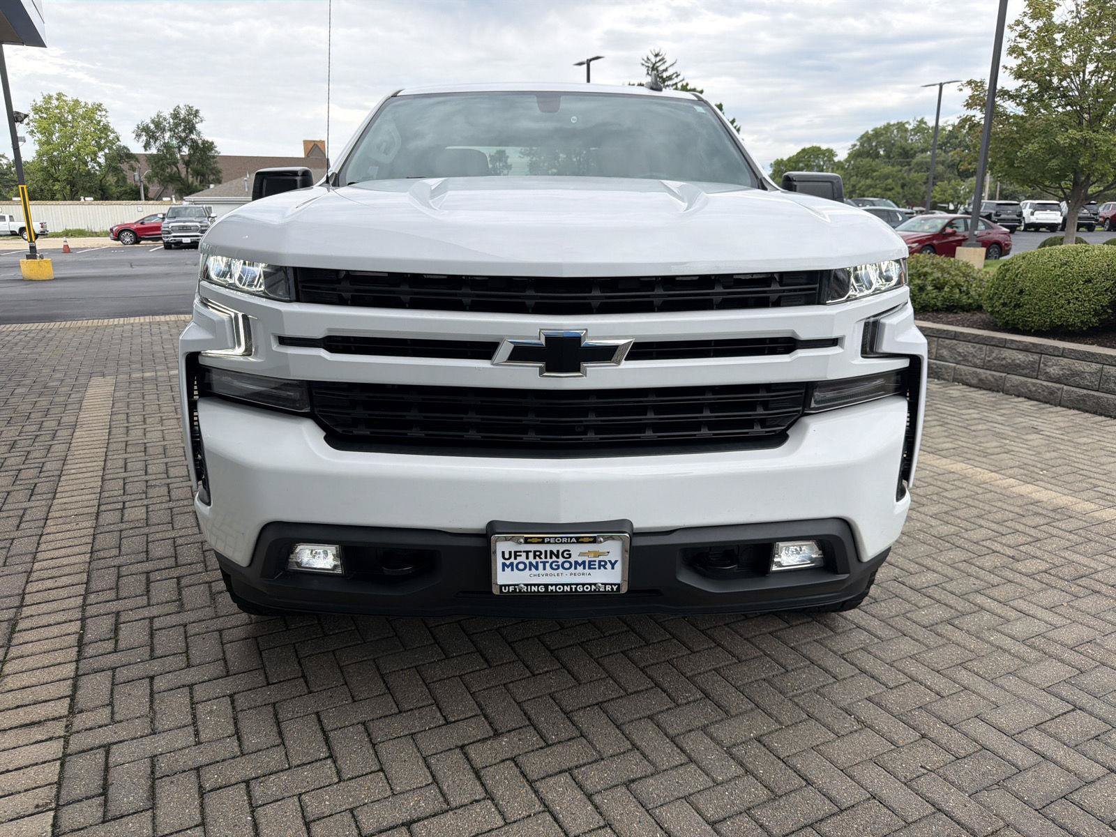 Used 2020 Chevrolet Silverado 1500 RST w/ RST Value Package AWD/4WD image 8