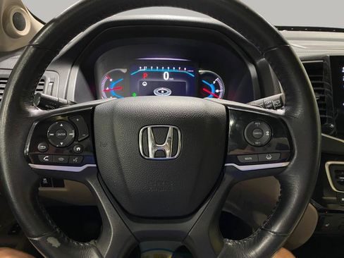 Used 2021 Honda Pilot Touring image 12