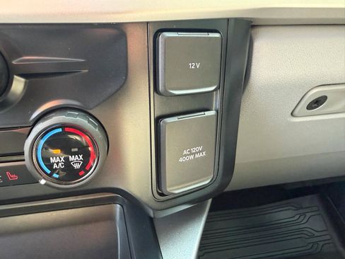 Used 2023 Ford F250 XLT w/ XLT Premium Package AWD/4WD image 35