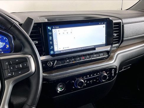 Used 2024 Chevrolet Silverado 1500 LT image 9