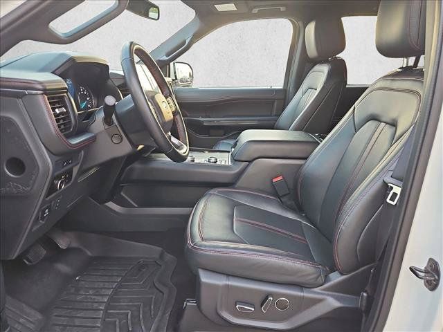 Used 2023 Ford Expedition Limited AWD/4WD image 13