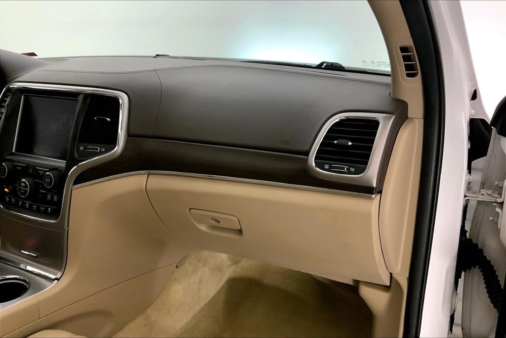 Used 2018 Jeep Grand Cherokee Overland AWD/4WD image 23