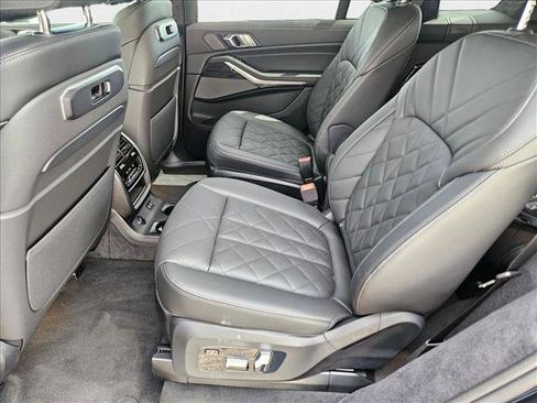 Used 2026 BMW X7 xDrive40i w/ M Sport Package image 15
