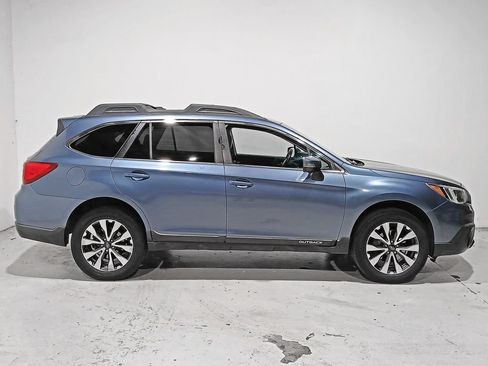 Used 2015 Subaru Outback 2.5i Limited AWD/4WD image 7