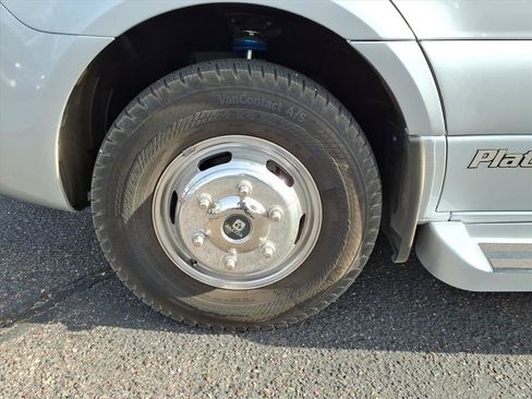 Used 2024 Mercedes-Benz Sprinter 3500 image 9