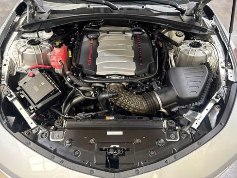 Used 2018 Chevrolet Camaro SS w/ Redline Edition RWD image 40
