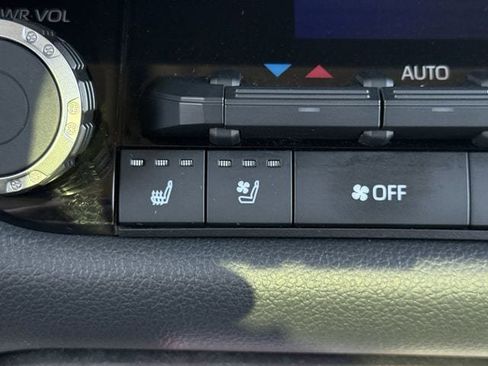 Used 2024 Toyota Tundra Limited w/ Power Package image 24