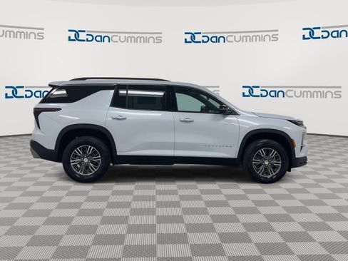 New 2026 Chevrolet Traverse LT AWD/4WD image 9