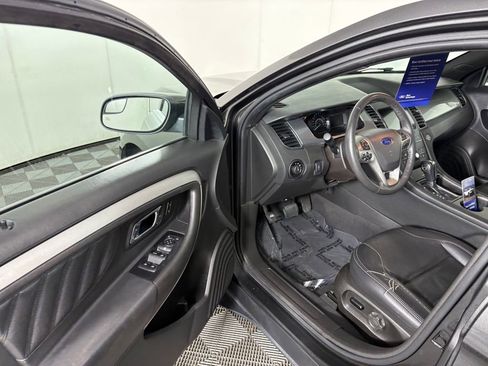 Certified 2019 Ford Taurus SEL w/ Equipment Group 201A image 12