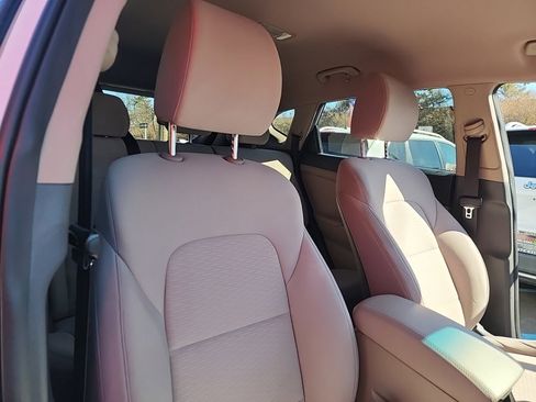 Used 2019 Hyundai Tucson SE AWD/4WD image 38