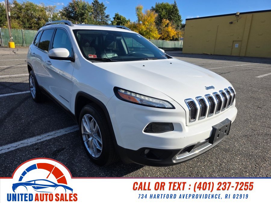 Used 2017 Jeep Cherokee Limited AWD/4WD image 7